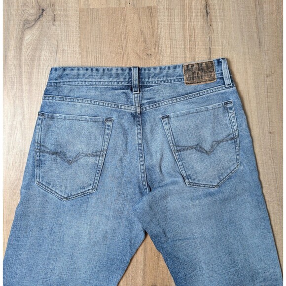 Guess Size 32X30 Desmond Relaxed Straight Jeans Distressed Whiskered Stretch - Picture 4 of 12